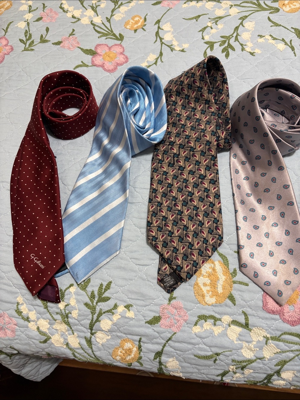 Bundle Lot of 4 4 Silk Ties Burgundy Blue Green & Silver Grey Paisley Adult
